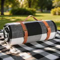 New 80"x 80"Picnic Blanket Extra Large Waterproof and Foldable Beach MatOutdoor for 8 Adults Camping Park Beach Grass Indoors