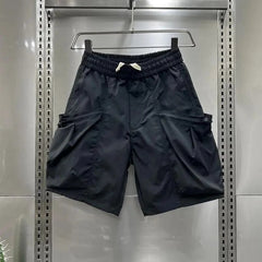 Pantalones de cinco cuartos utilitarios y cómodos con un estilo estadounidense