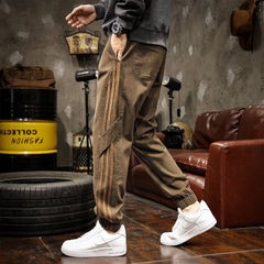 Pantalon tendance pour homme à coupe ample et resserré aux chevilles