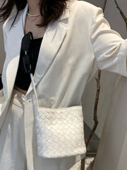 New Genuine Leather Woven Small Bag, High-End Feel, Simple Lambskin Bucket Bag, Versatile And Stylish Shoulder And Crossbody Bag