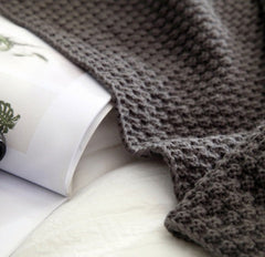 Nordic fringed knit ball blanket wool blanket office air conditioning lunch break blanket shawl blanket sofa leisure blanket blanket