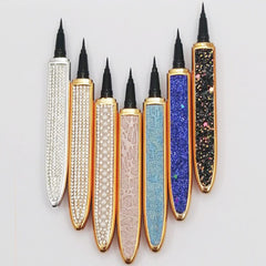 Faux cils autocollants avec eyeliner multicolore