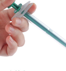 Seringue universelle pour administrer des médicaments aux chats et aux chiens
