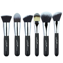 24 brochas de maquillaje