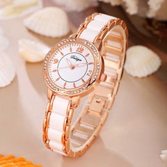 Elegant Lace-Trimmed Round Diamond-Encrusted Quartz Watch