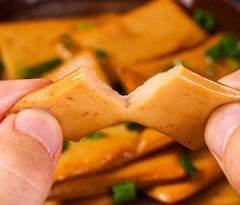 Q-Powder Hand-grinds Tender Soybean Dried Products With Five Flavors