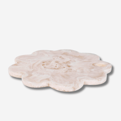 PLANCHE À CHARCUTERIE EN RÉSINE EN FORME DE COQUILLE SAINT-JACQUES - VANILLE