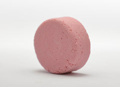 Pink all-natural shampoo bar, plastic-free shampoo bar for all hair types, nourishing ingredients, handmade and eco-friendly.