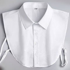 Col décoratif assorti à une chemise habillée pour homme