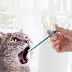 Seringue universelle pour administrer des médicaments aux chats et aux chiens
