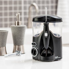 Filtre à eau dentaire de comptoir Waterpik Ultra WP-112 noir - Boîte imparfaite
