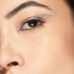 Crayon pour les yeux Lakme Absolute Explore - Alluring Silver