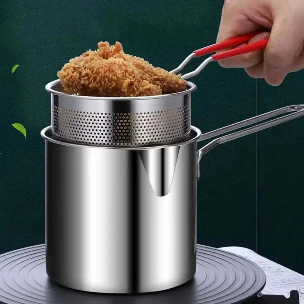 Small frying pan with stainless steel frying basket for household use, multifunctional cooking tool for fried chicken