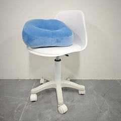 Roller Stool with 136.08 KG Weight Capacity: Round Swivel Chair with Backrest, 360° Rotation, Adjustable Height