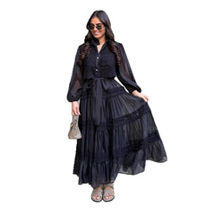 Robe en maille ajourée à manches longues et empiècements en résille, avec manches lanternes