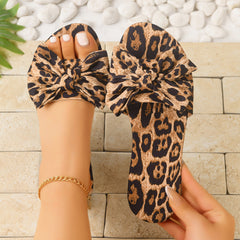 Womens Casual Outdoor Sandals With A Flat Low Heel
