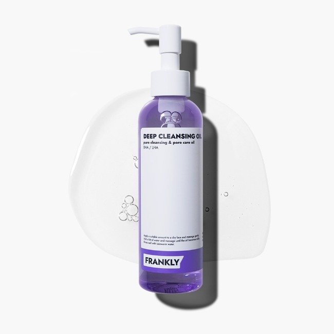 FRANKLY Deep Cleansing Oil 200ml bottle for makeup removal, featuring BHA and LHA in a cleansing oil formula.