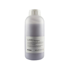 Davines Love Smoothing Shampoo 1000ml - Large Volume, Frizz Control & Manageability