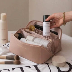 Women Makeup Organizer Toiletry Leather Bag